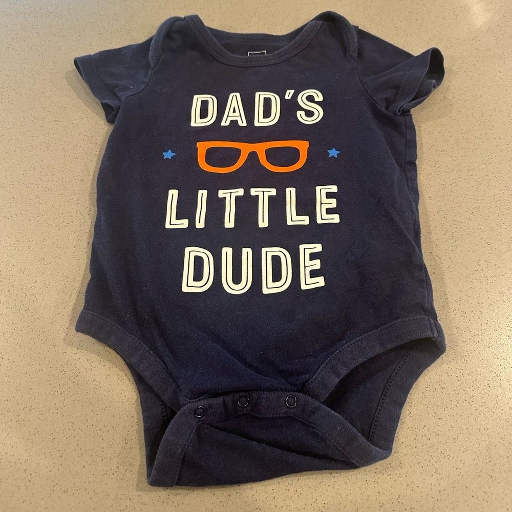 Baby Gap Navy Blue Short sleeve Onesie 'Dad's Little Dude' size 12-18 months